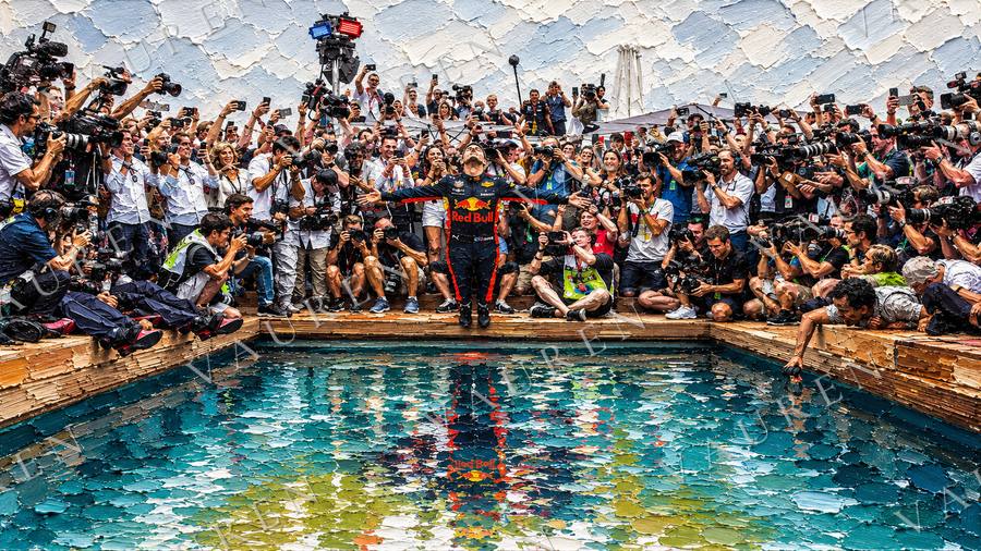 Poolside victory celebration — landscape wallpaper, Vauren Paddock pack